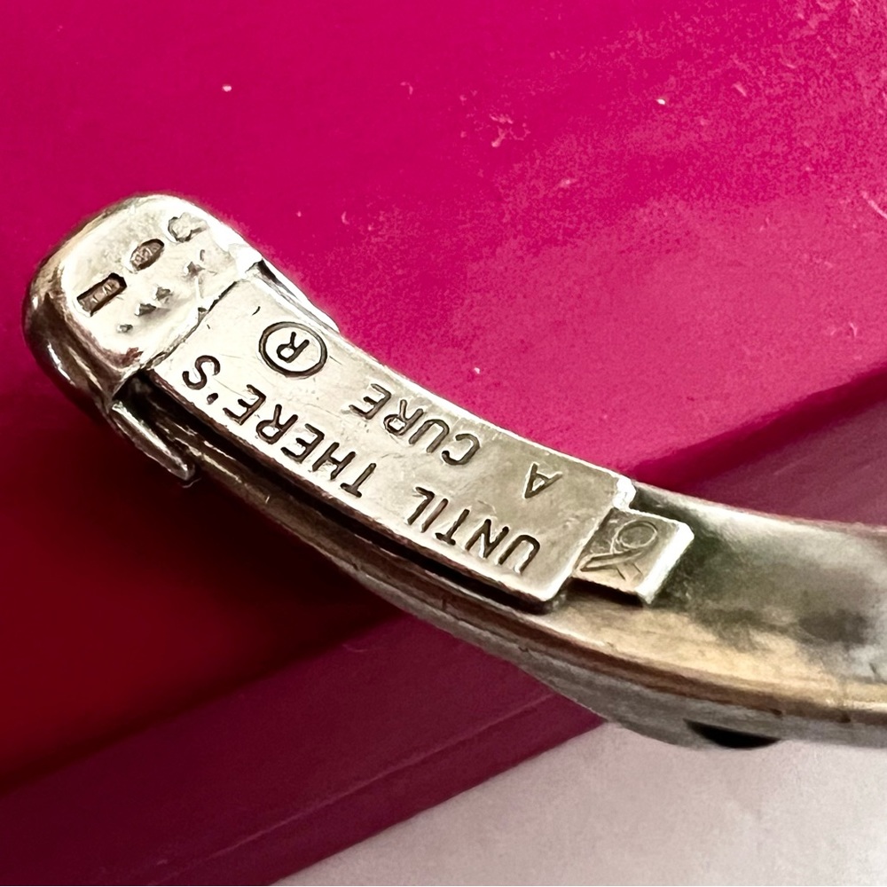 UNOAERRE Until there’s A Cure sterling silver cuff bracelet - Picture 8 of 14